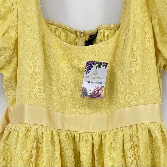 Her Universe Bridgerton Penelope Featherington Dress yellow lace NWT - Picture 4 of 11
